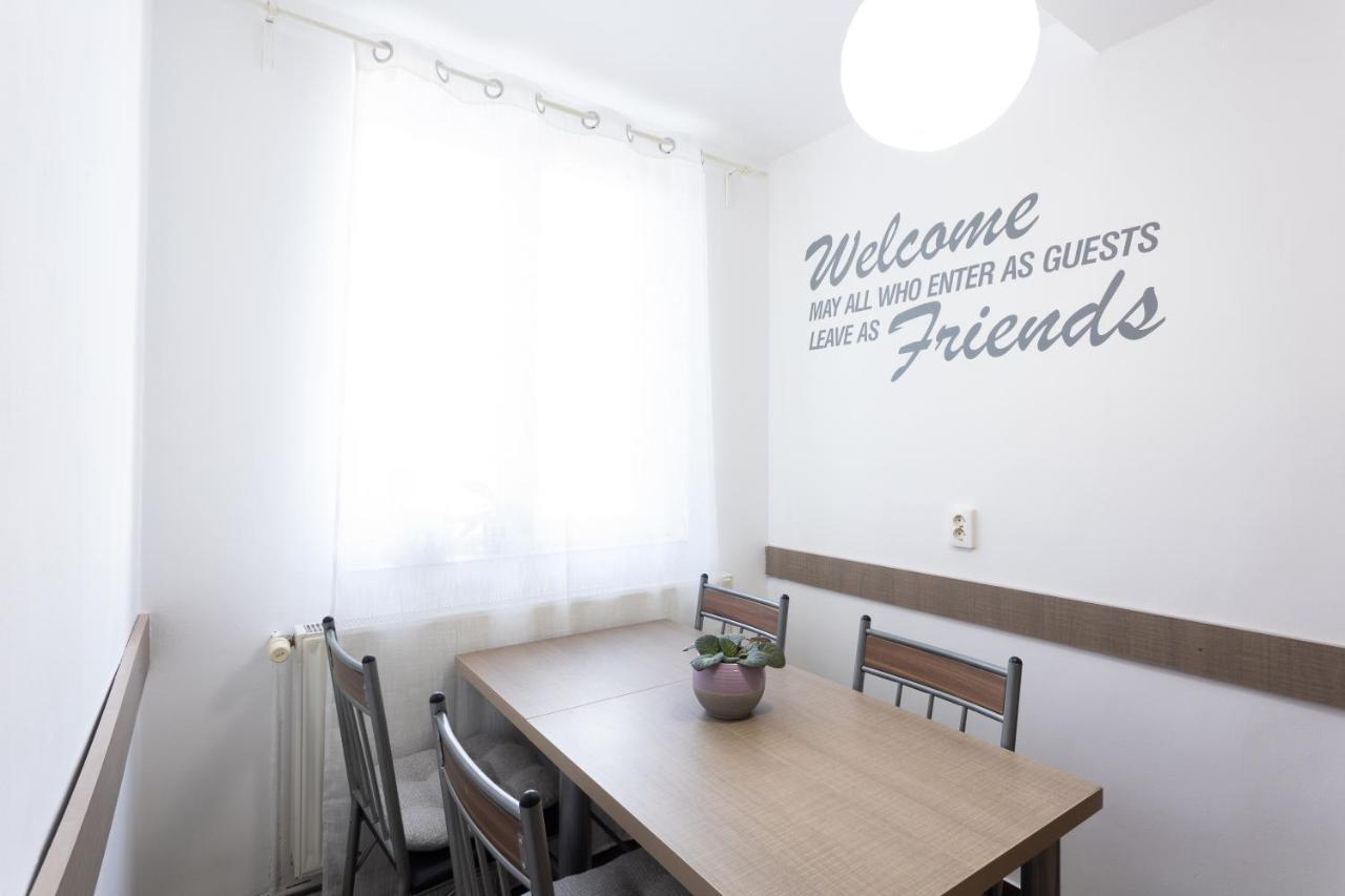 Central Apartment Târgu-Mureş Buitenkant foto